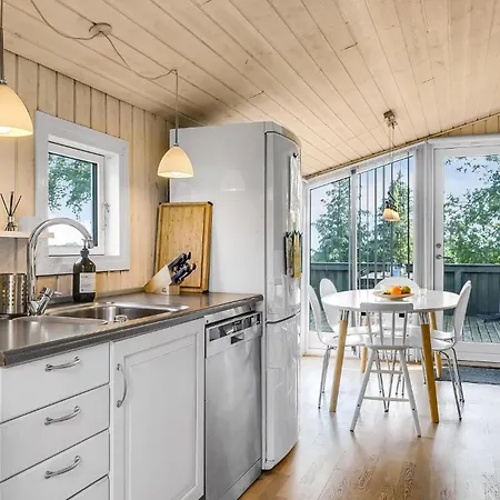 Amazing In With Kitchen * Glesborg