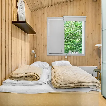 Amazing In With Kitchen Holiday home