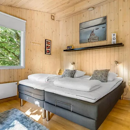 Amazing In With Kitchen Holiday home *