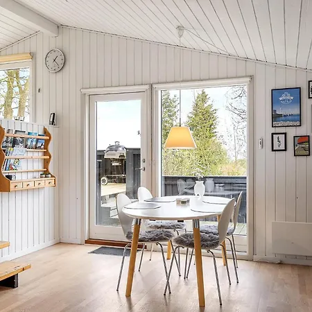 Amazing In With Kitchen